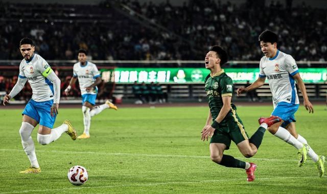 开云官网-领跑本土射手榜！中超新星王钰栋的上限在哪儿？