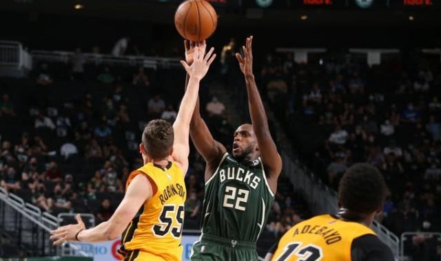 开云中国-米德尔顿准绝杀的背后，是雄鹿三巨头的各司其职