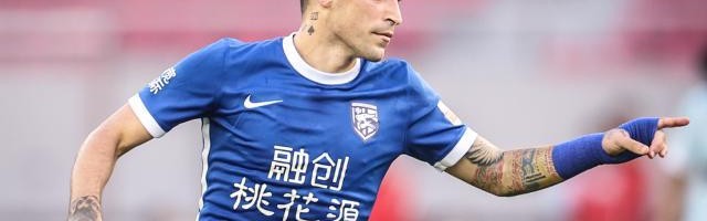 开云中国-斯坦丘加冕中超心路：最艰难的冠军！自豪在4国捧杯