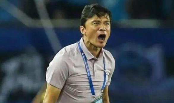 开云App-谢晖：越位球可能就差半个身位 希望可以带队保级